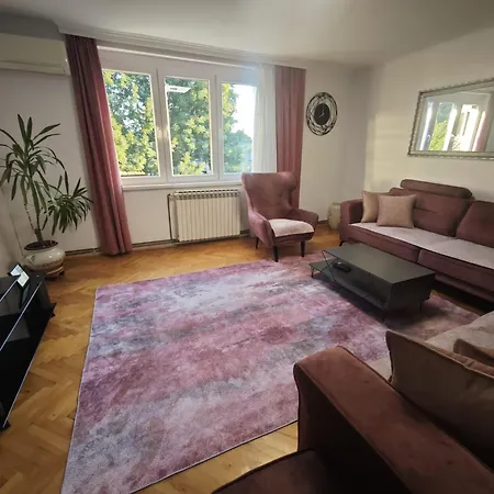 Apartamento Ajri *